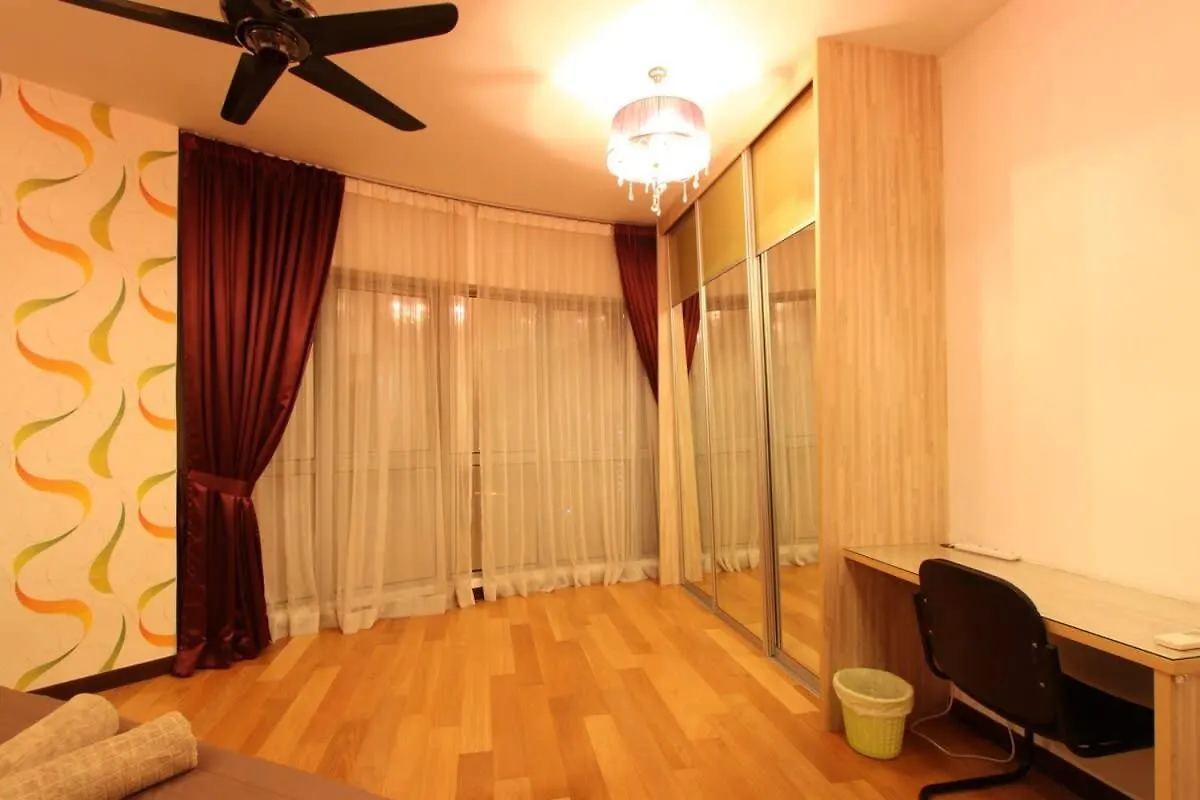 Luxury 3 Bedroom At Regalia Kuala Lumpur 0*,  Malajzia